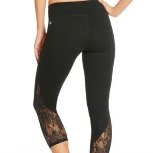 Fabletics Tuberose Capri